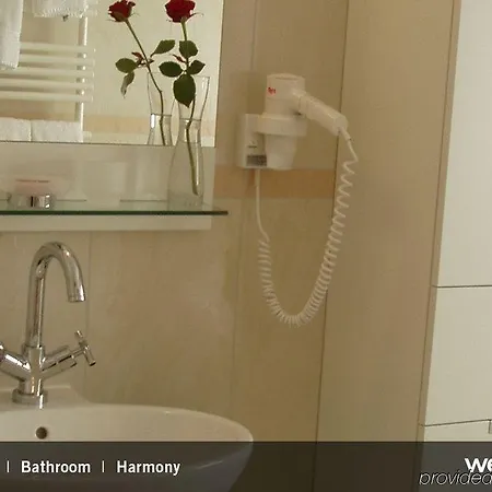 Hotel Welcome Bb And 3*